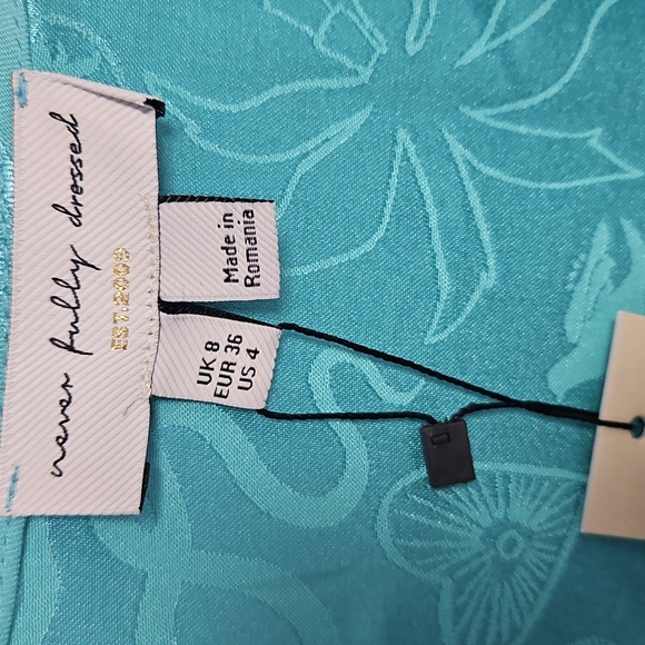 Never Fully Dressed Long Sleeve Wrap Midi Dress: Blue Print: Size- US 4 - Picture 6 of 14